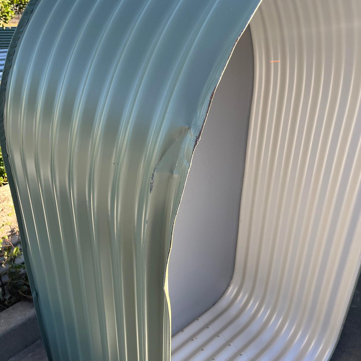 1800 x 1150 x 635 Wood Hutch