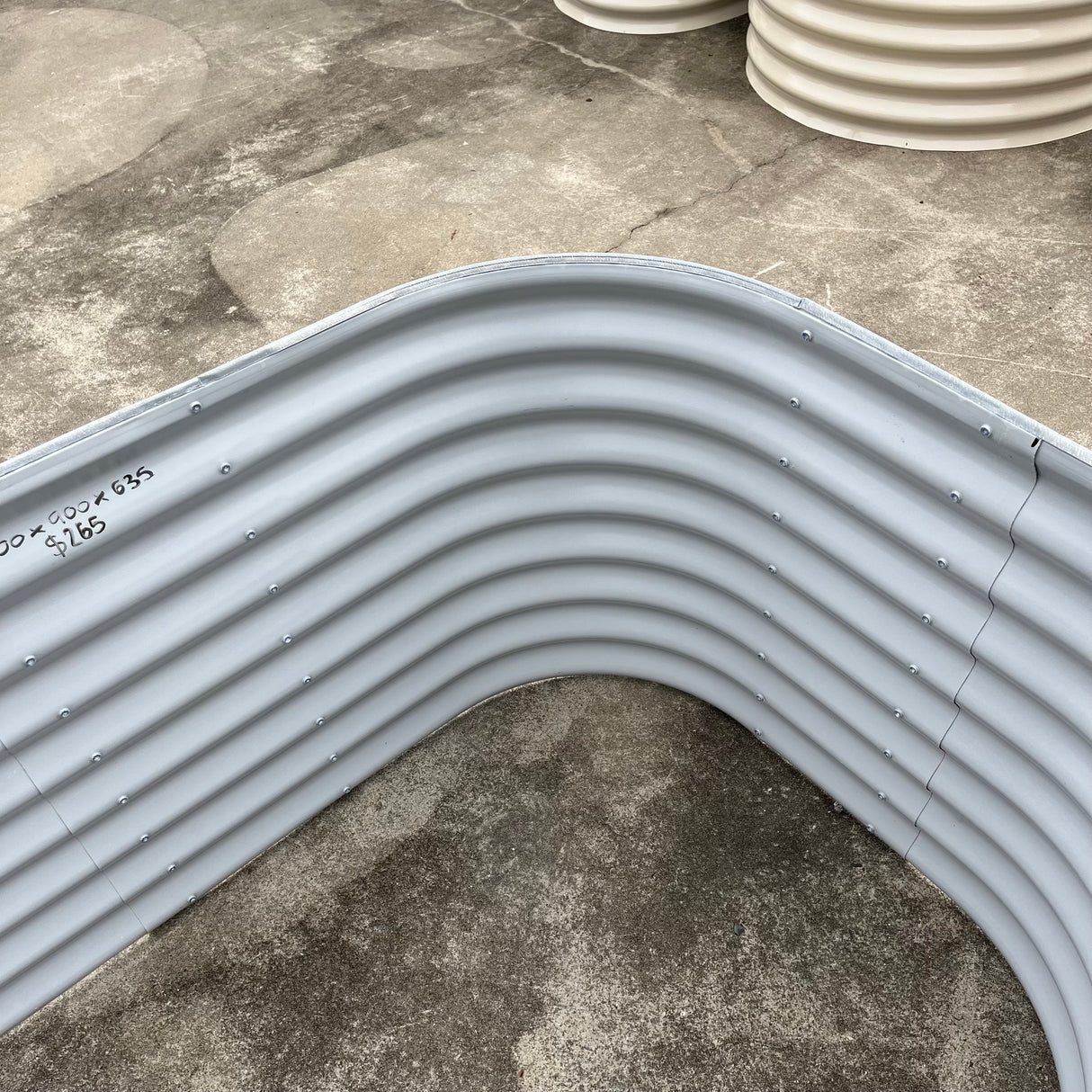 2000 x 900 x 635 Modline Garden Bed