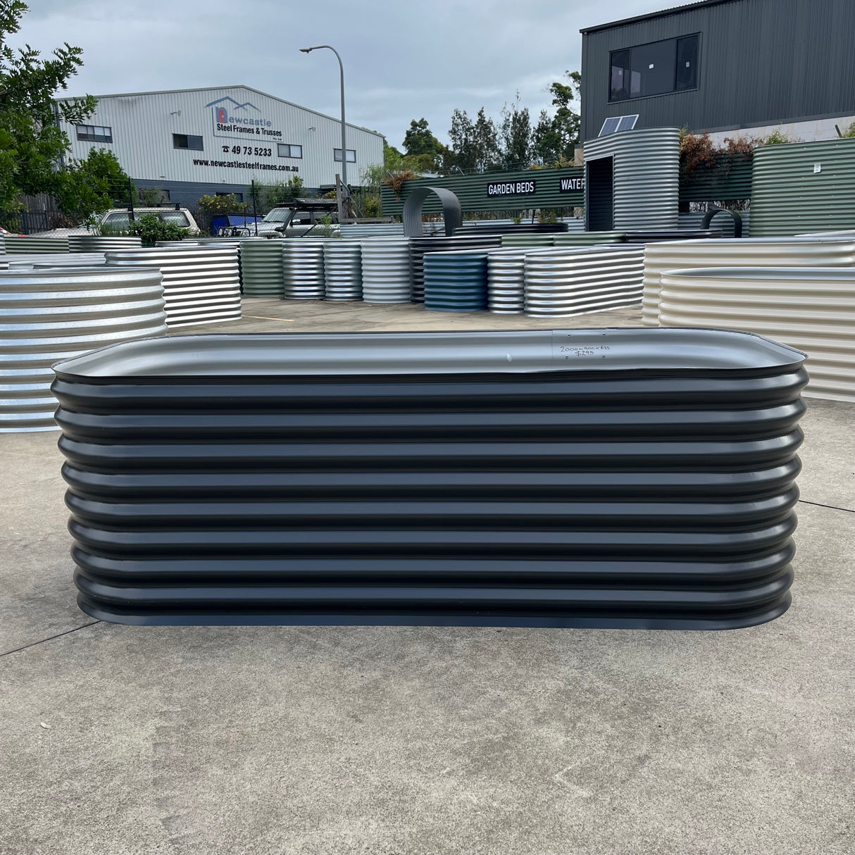 2000 x 900 x 635 Modline Garden Bed