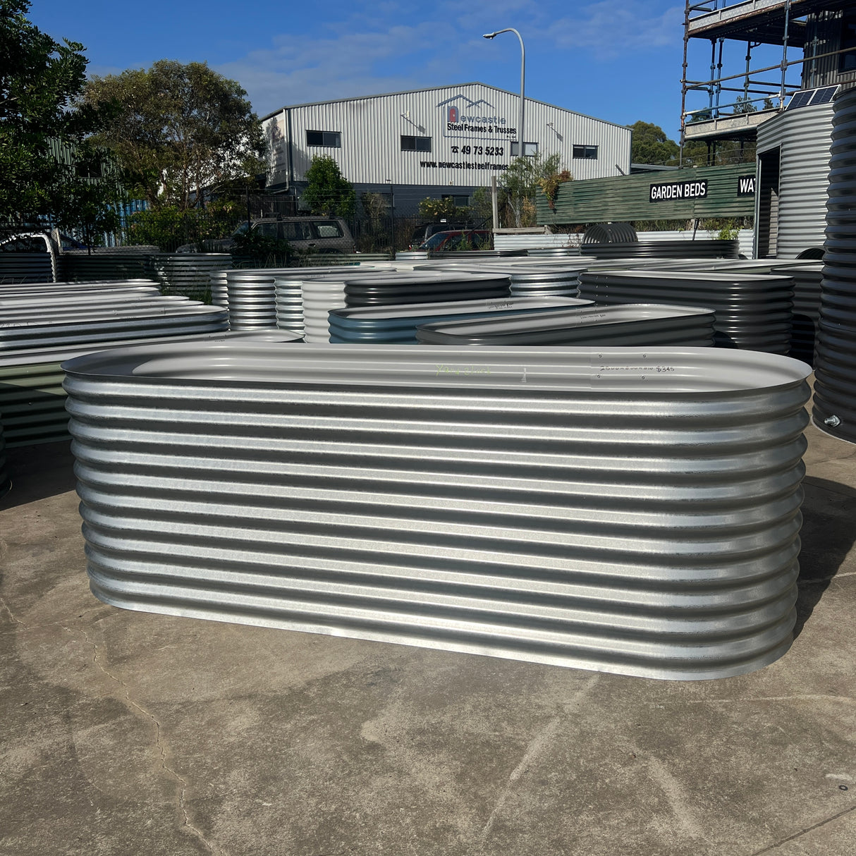 2500 x 800 x 810 Slimline Garden Bed
