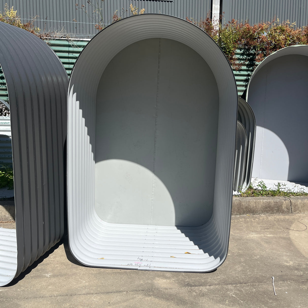 1800 x 1150 x 810 Wood Hutch