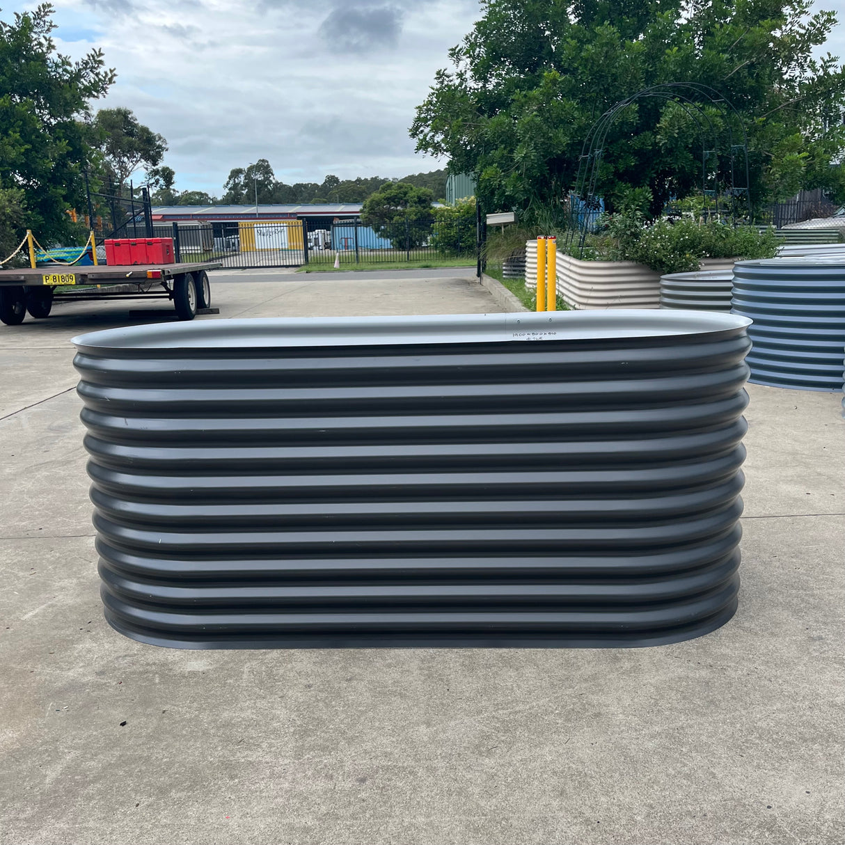1900 x 800 x 810 Slimline Garden Bed