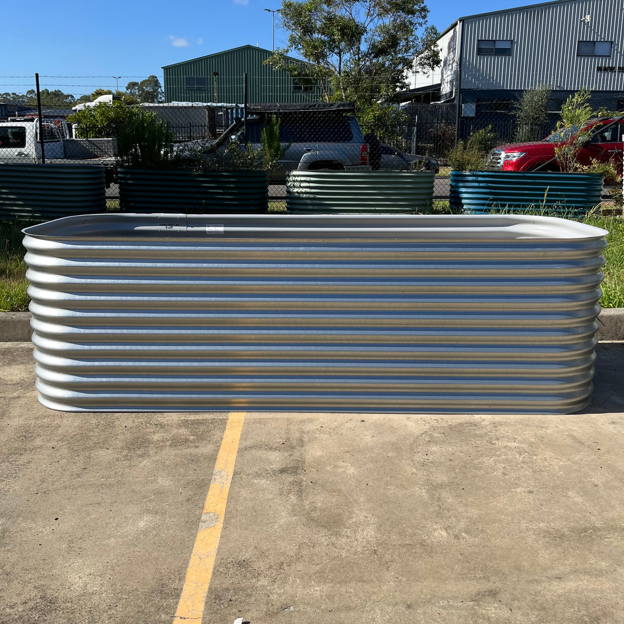 2700 x 950 x 810 Modline Garden Bed