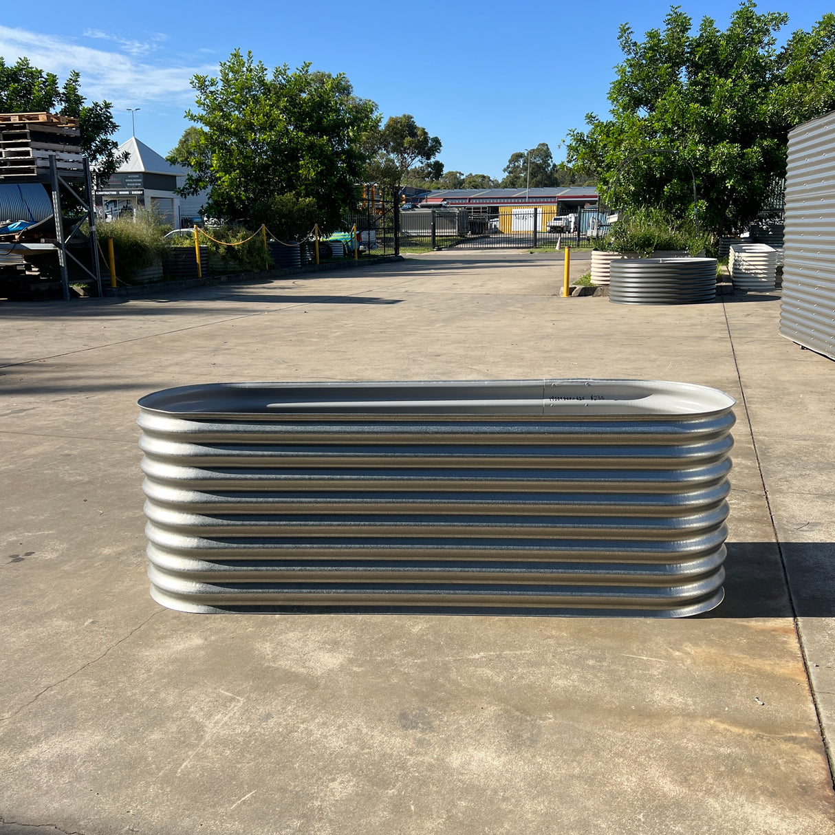 1950 x 600 x 635 Slimline Garden Bed