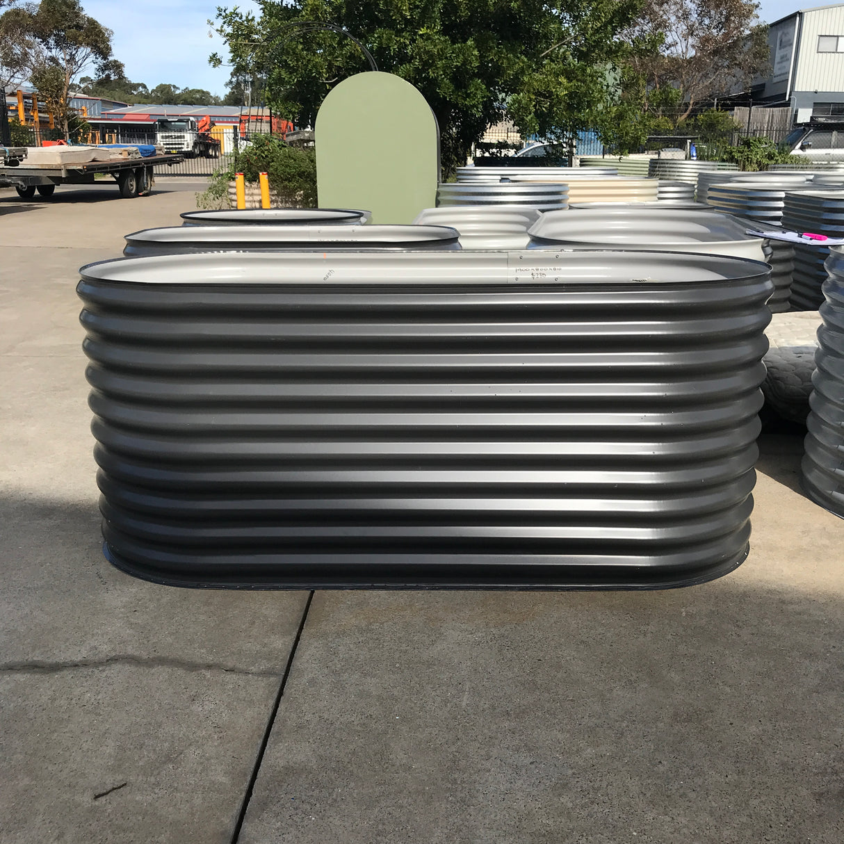 1900 x 800 x 810 Slimline Garden Bed